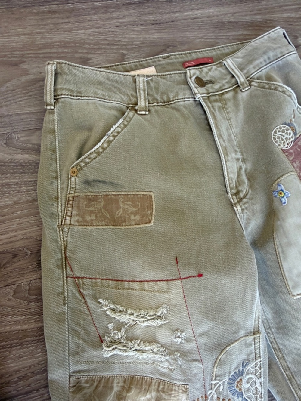 Anthropologie Pilcro The Wanderer Barrel Embroidered Patchwork Pants Size: 25 - Picture 6 of 13